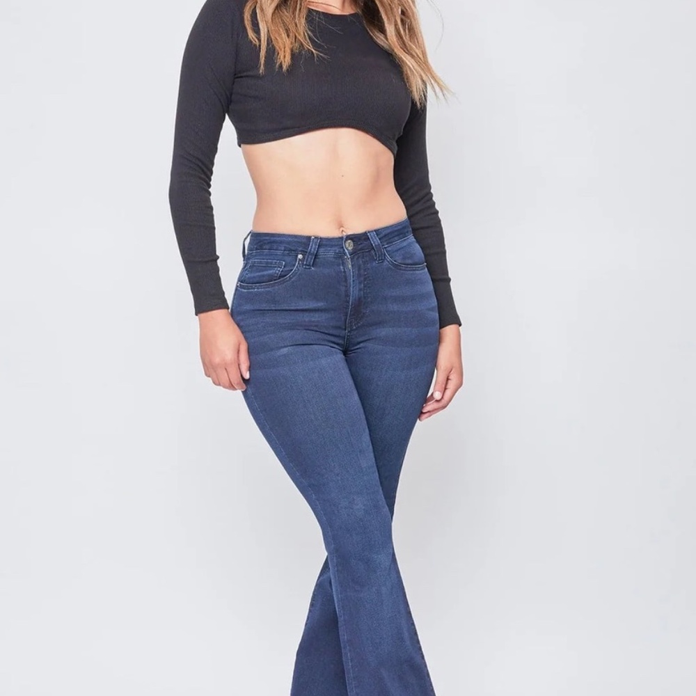 YMI WOMEN'S ESSENTIAL HYPERDENIM FLARE JEANS - Picture 2 of 4